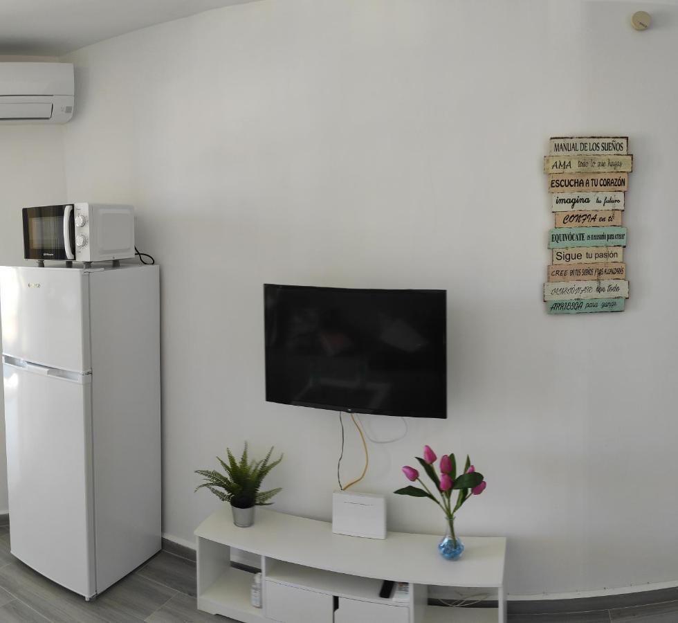 Estudio Recien Reformado En Primera Linea De Playa Διαμέρισμα Benalmádena Εξωτερικό φωτογραφία