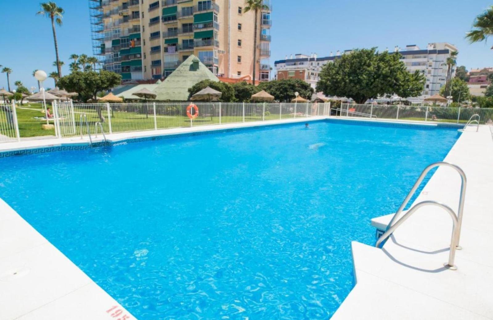 Estudio Recien Reformado En Primera Linea De Playa Διαμέρισμα Benalmádena Εξωτερικό φωτογραφία